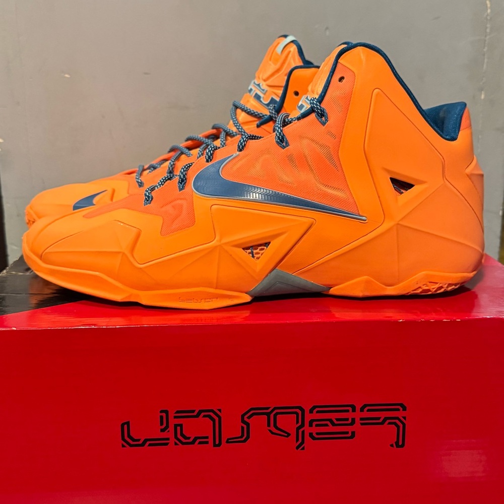 Lebron 11 “Knicks” worn once in very good condition size 15